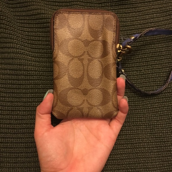 Coach wristlet. Purple and traditional logo! - Picture 2 of 5